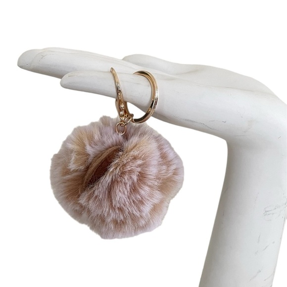 Fuzzy Brown Pom Pom Animal Keychain Accessory - Picture 11 of 14